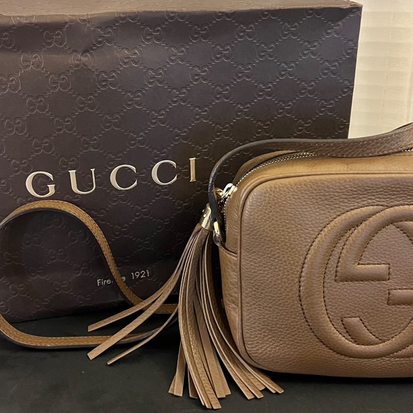 GUCCI Camera Bag purse, Authentic, Made in Italy, Leather - Picture 2 of 4